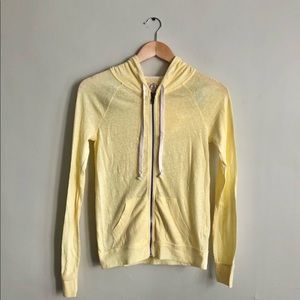 American Eagle yellow sweater